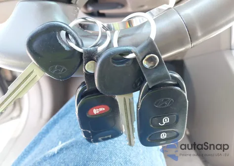 2008 Hyundai Tucson Limited V6/Se z USA, uszkodzony, nr VIN KM8JN72D78U823670